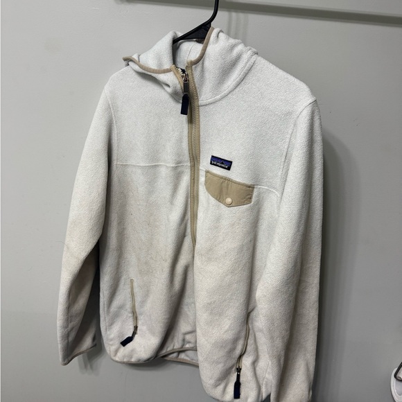 Patagonia Jackets & Blazers - Patagonia Cream Hooded Fleece Jacket